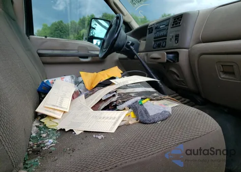 2004 Ford F250 Super Duty из США, поврежденный, VIN 1FDNF20P14ED59617